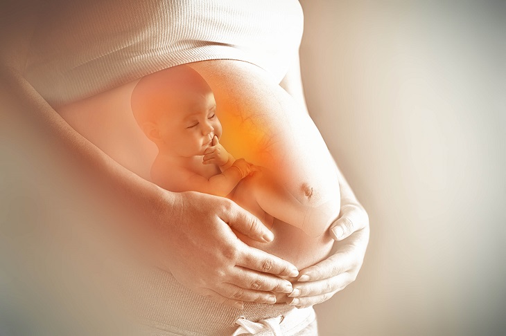 Nước ối đóng vai trò quan trọng trong sự phát triển của thai nhi