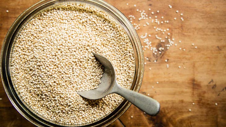 Trong 185g hạt Quinoa nấu chín có chứa 8g protein
