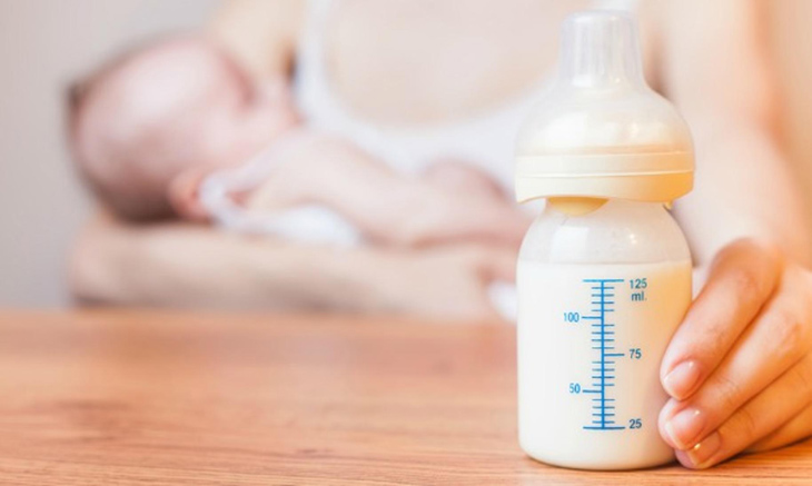 Sữa mẹ là nguồn dinh dưỡng tốt nhất cho trẻ sơ sinh và trẻ nhỏ