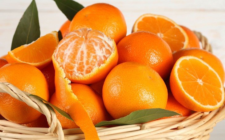 Ăn nhiều cam để cung cấp Vitamin C cho cơ thể