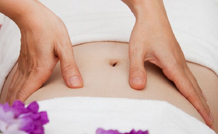 Xoa bóp bụng là mẹo làm hết đau bụng kinh phổ biến mang lại hiệu quả rõ rệt