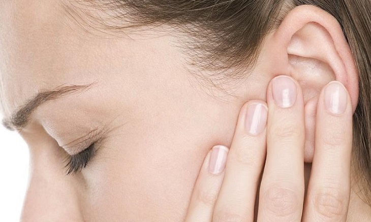 Để hạn chế tình trạng ù tai, bạn cần luôn giữ vệ sinh tai sạch sẽ, giảm thiểu tiếng ồn...