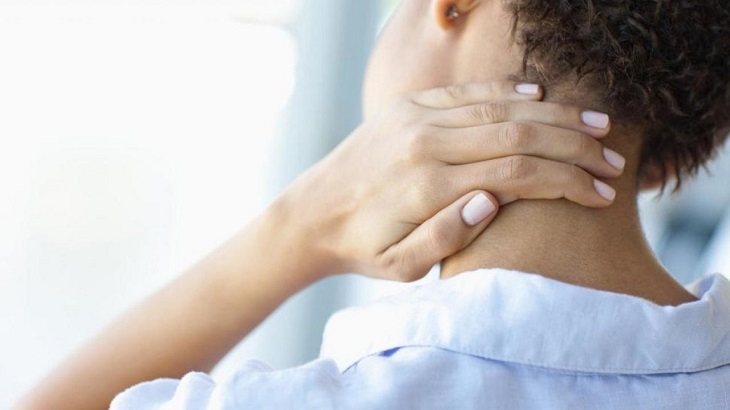 Xoa bóp vùng cổ giúp tăng cường lưu thông khí huyết, giảm đau hiệu quả