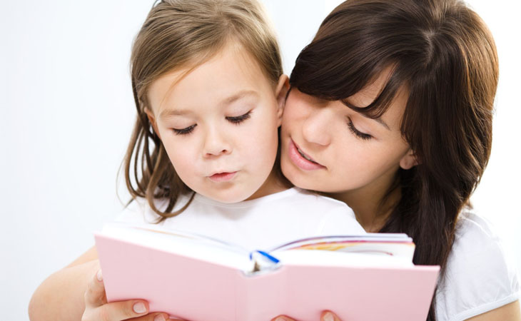 Đọc sách là một trong những bài tập rất tốt đối với những trẻ bị tăng động giảm chú ý