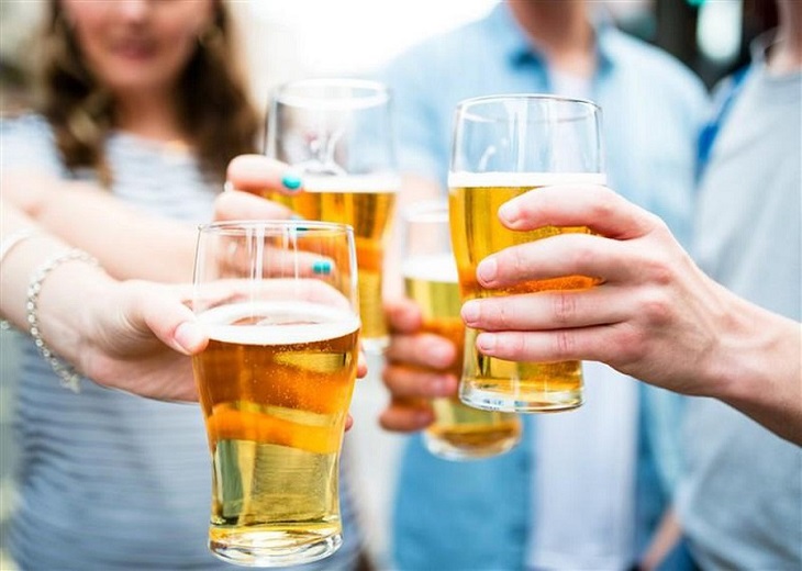 Một số mẹo dân gian có thể giúp làm giảm tác hại của rượu bia