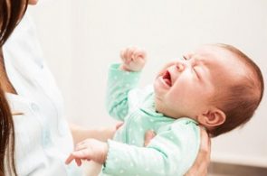 Trẻ Mấy Tháng Hết Gắt Ngủ? Nguyên Nhân Và Cách Xử Lý 