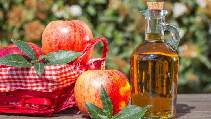 Uống gì để giảm cân không thể bỏ qua nước giấm táo