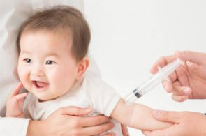 Uống Gì Cho Trẻ Đi Tiêm Không Sốt? 10 Loại Đồ Uống Giảm Đau, Hạ Sốt
