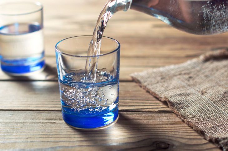 Nước cất giúp loại bỏ vi khuẩn gây hại trước khi chúng xâm nhập vào cơ thể
