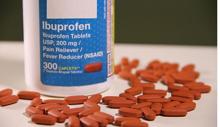 Trẻ viêm họng có thể dùng Ibuprofen để giảm đau, kháng viêm
