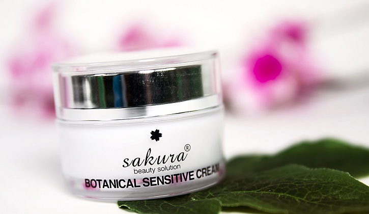 Sakura Botanical Sensitive Cream thích hợp cho cả da nhạy cảm