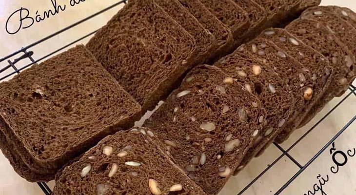 Bánh mì đen có tác dụng giảm cân rất tốt