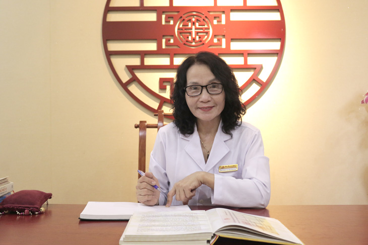 Bác sĩ Lê Phương đặc biệt đánh giá cao cơ chế trị mụn có trong liệu trình xử lý mụn Nhất Nam Hoàn Nguyên Bì