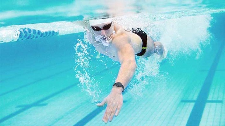 Bơi lội tác động rất tích cực tới sức khỏe sinh lý