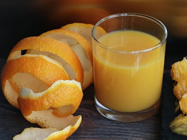 Uống nước từ vỏ cam khô sẽ giúp giảm cơn đau dạ dày âm ỉ
