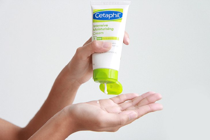 Kem dưỡng ẩm Cetaphil Intensive Moisturising Cream dùng được cho làn da khô và da nhạy cảm