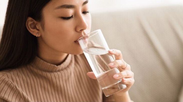 Uống nhiều nước giúp cơ thể khỏe mạnh