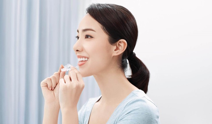 Hầu hết bệnh nhân niềng răng Invisalign không bị đau khi đeo khay niềng