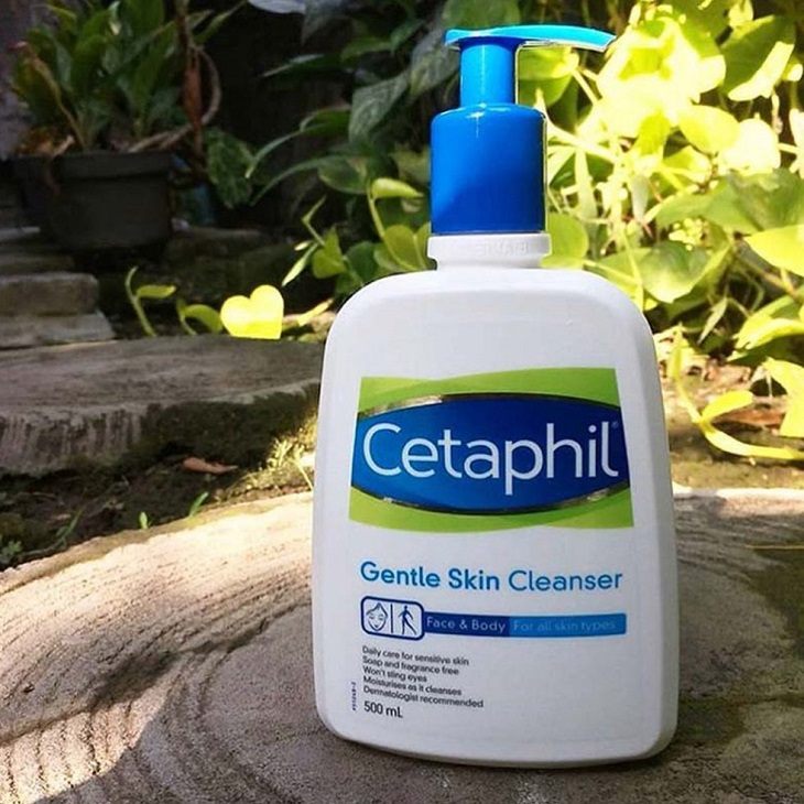 Cetaphil Gentle là loại sữa tắm giúp làm mềm da, giảm ngứa rát hiệu quả
