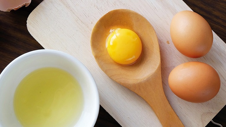 Lòng đỏ trứng chứa nhiều dưỡng chất tốt cho trẻ nhỏ