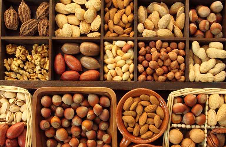 Các loại hạt là thực phẩm tăng tiết dịch khớp tốt nhất