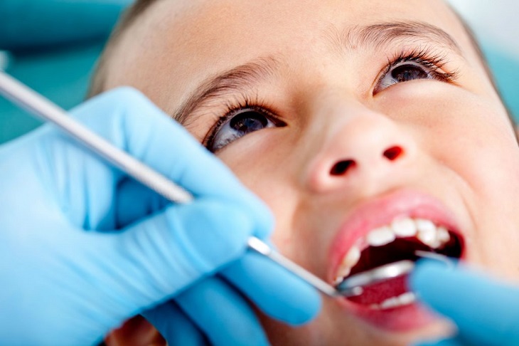 Tái khoáng là phương pháp trị sâu răng cho bé đơn giản