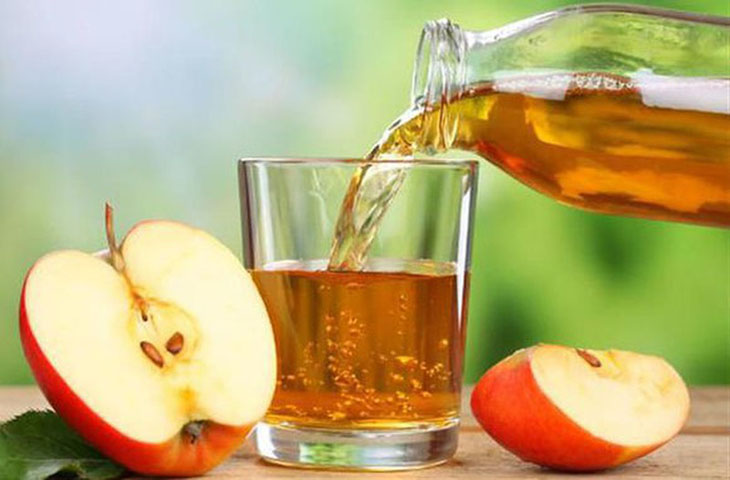 Giấm táo chứa nhiều thành phần tốt cho làn da, giúp da sáng khỏe