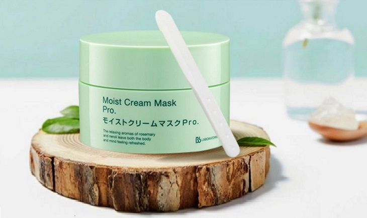 Dòng mặt nạ spa Moist Cream Mask Pro ủ trắng da của Nhật Bản 
